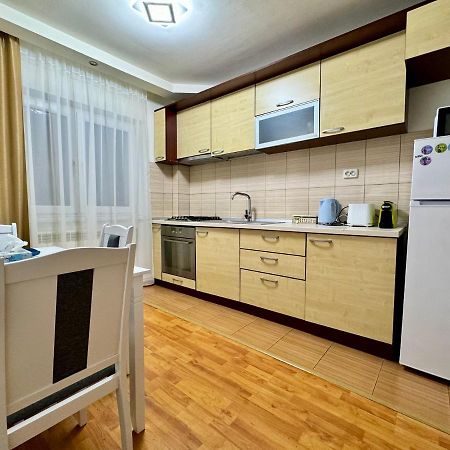Апартаменти Altheda Living Eroilor 116-A4 Сучава Екстер'єр фото