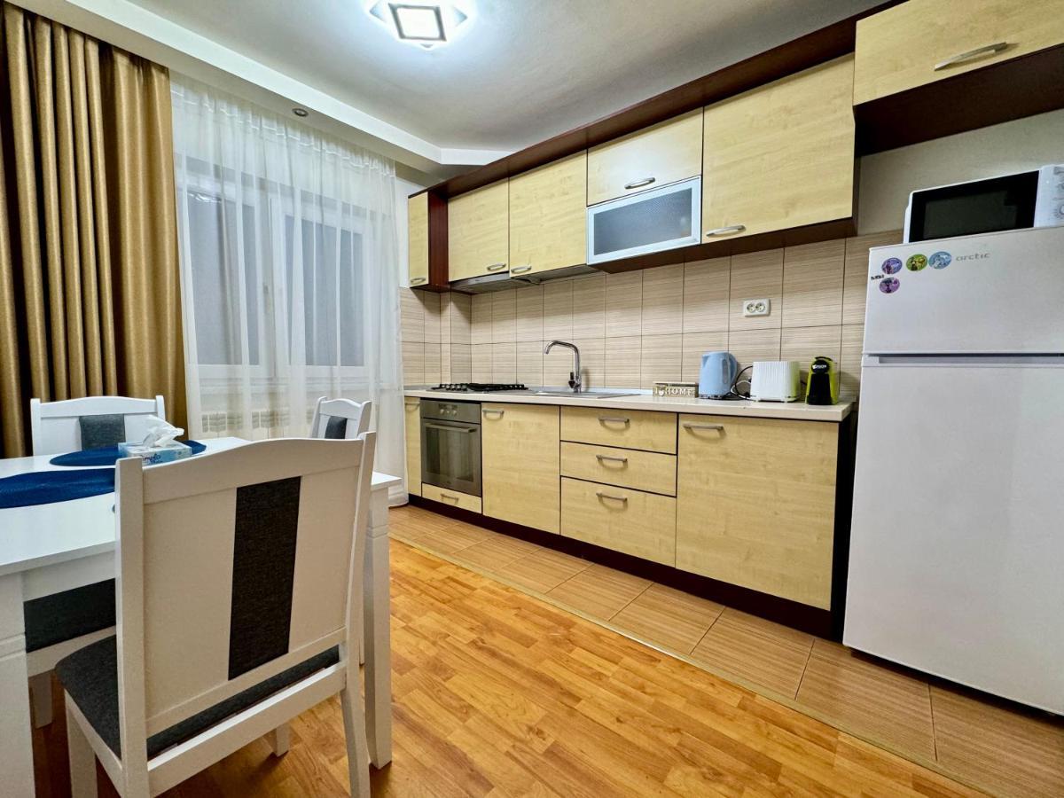 Апартаменти Altheda Living Eroilor 116-A4 Сучава Екстер'єр фото